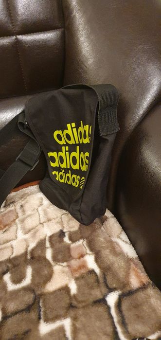 Geanta umăr/gentuța Adidas NEO