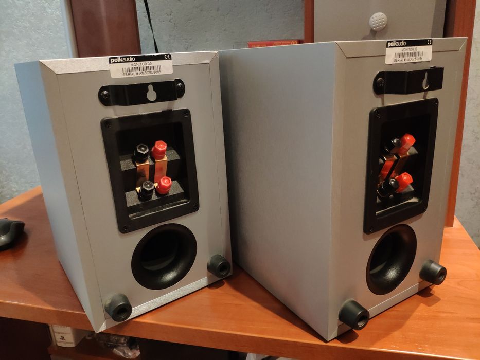 В продаже Мониторы PolkAudio 30