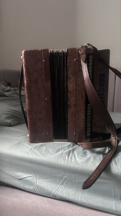 продается баян в норм состоянии