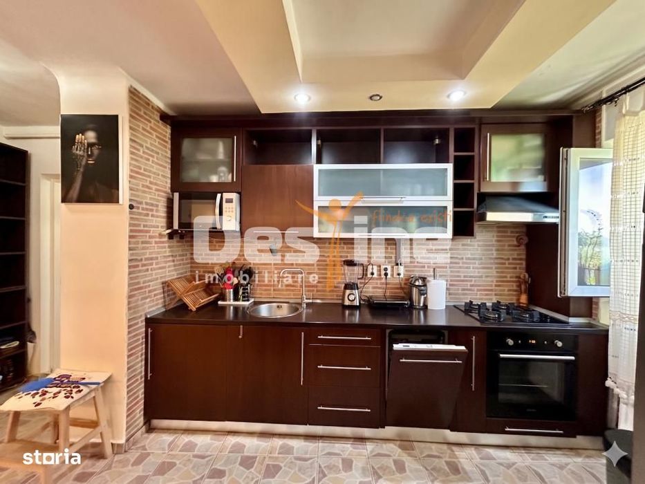 Apartament 3 camere, 2 bai, centrala proprie, Bd. Bucuresti, Ploiesti