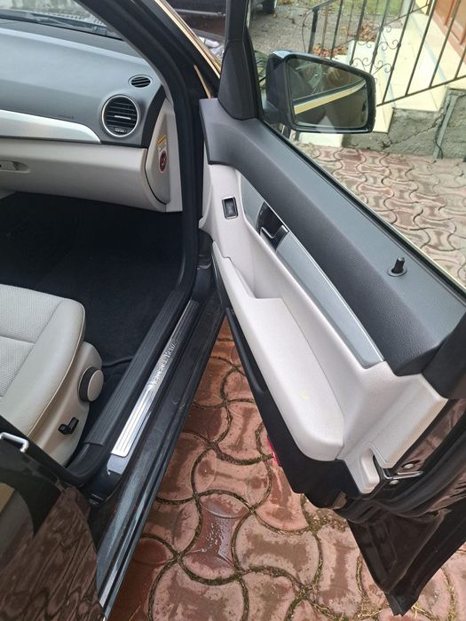 De vanzare mercedes C 180 fabricatie 2012