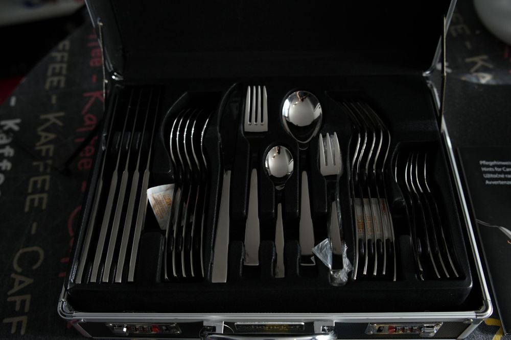 Berndorf Ottawa , прибори за хранене 60 части / за 12 човека