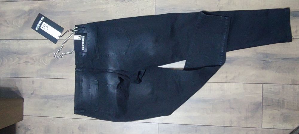 Нови Мъжки Дънки