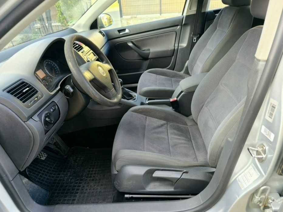 Volkswagen Golf 5 1.9 Tdi 105 cp