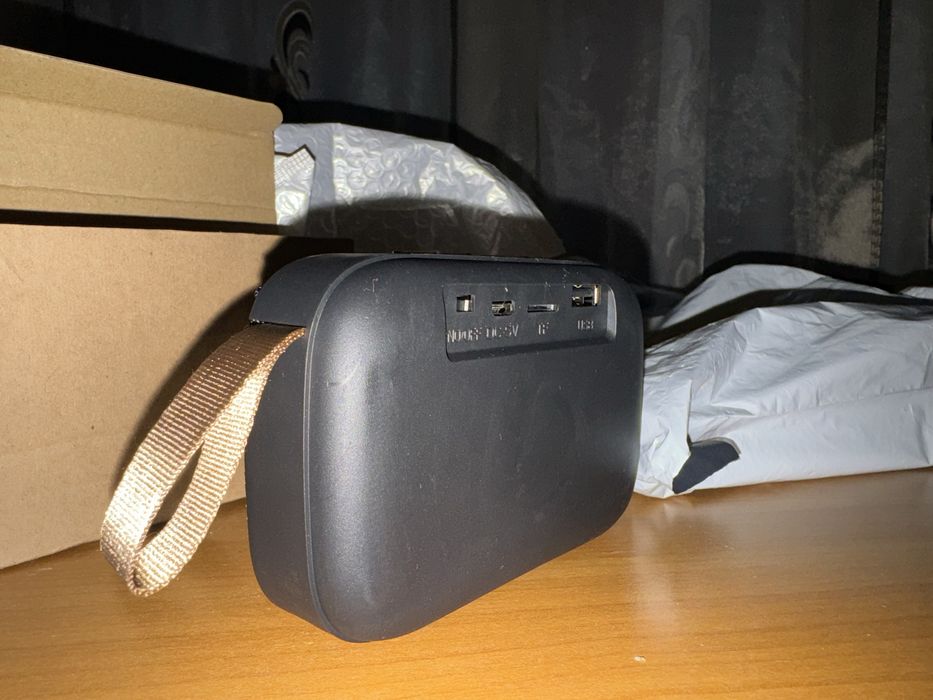 Bluetooth тонколонка Чисто Нова!