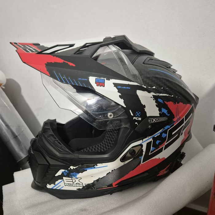 Каска LS2 карбон