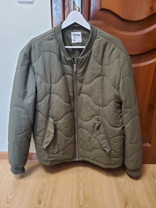 Продам осеннюю куртку