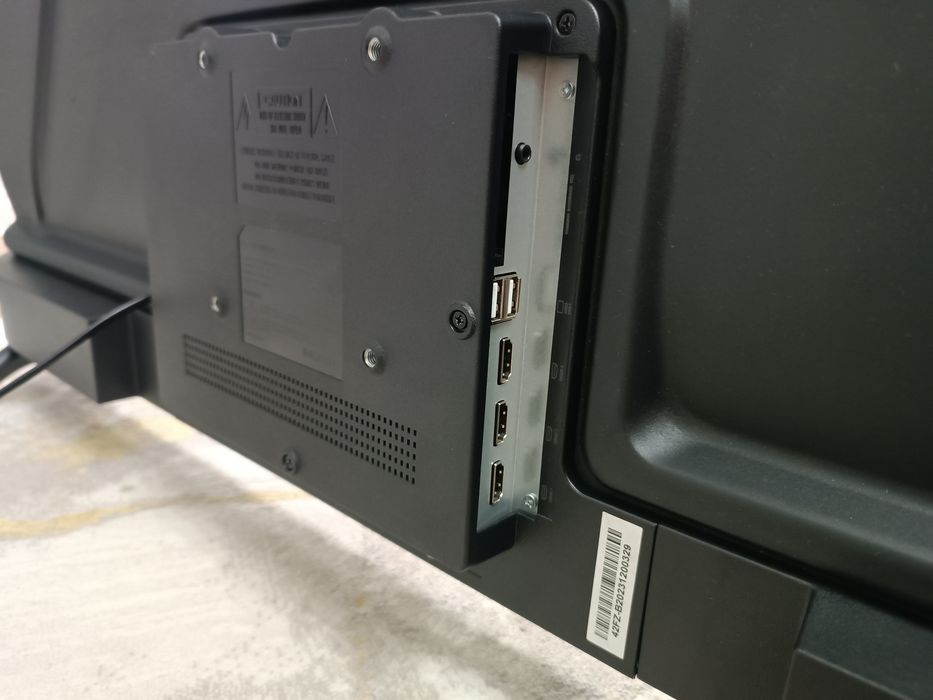 Телевизор Leadbros Смарт ТВ 102 см.