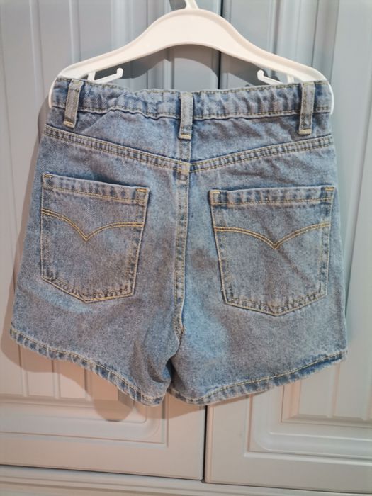 Outfit reserved fetite 6 ani