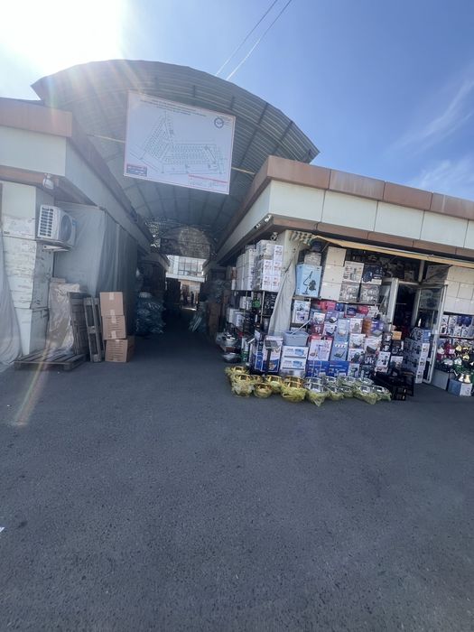 Do'kon sotuvda chinni bozori