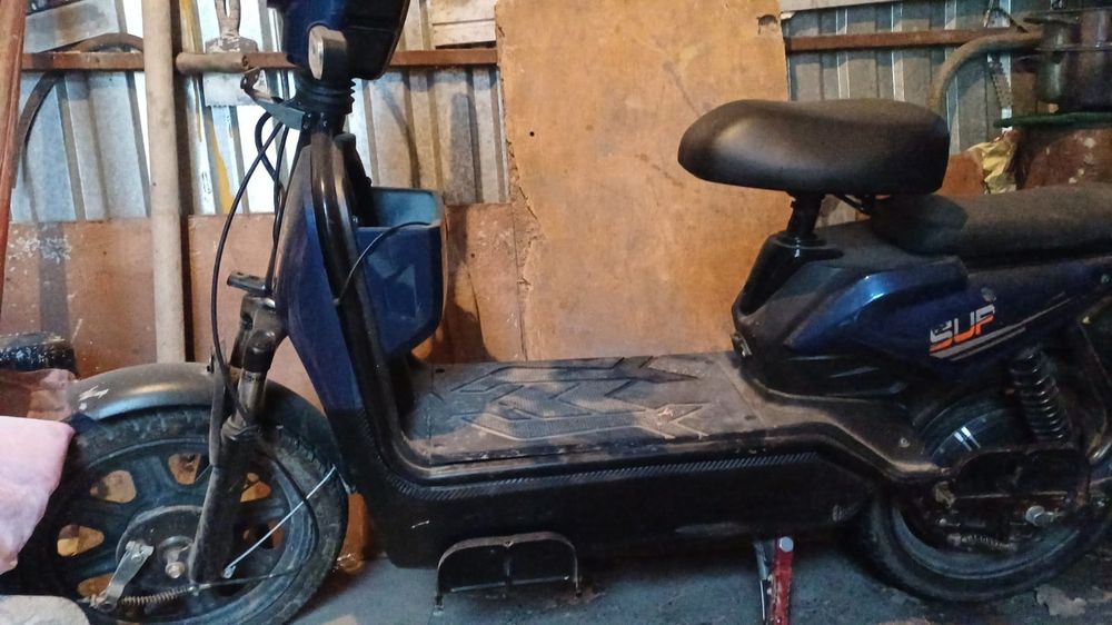 Продам электроскутер