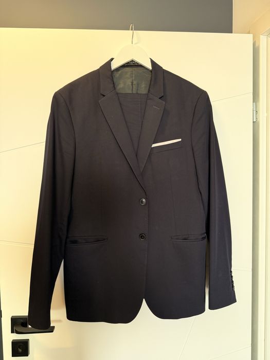 Костюм на ZARA.