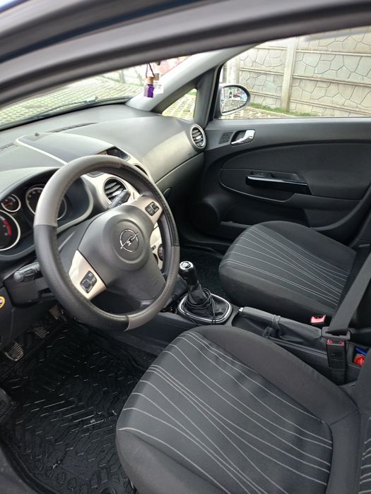 Vând autoturism Opel CORSA