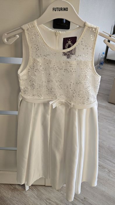 Платье на девочку 4-6 лет