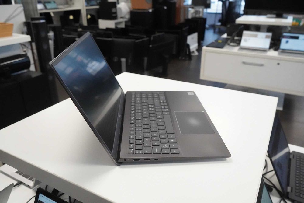 Продам Ноутбук Dell Vostro 5501