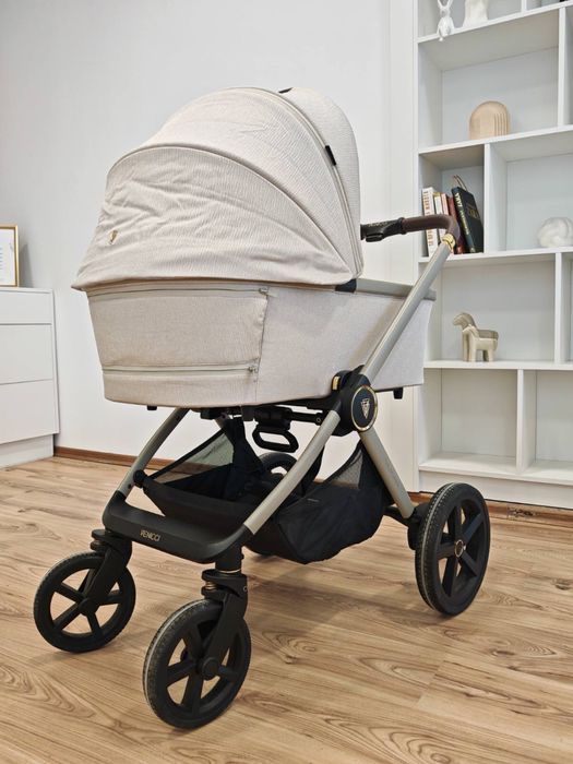 Бебешка количка Venicci