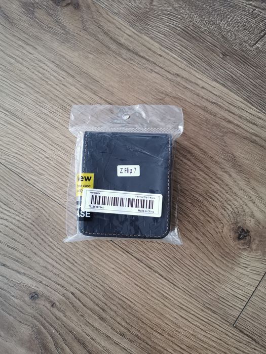 Кейс за Samsung Z Flip 7