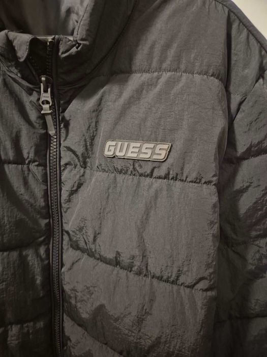 Яке Guess,чисто ново