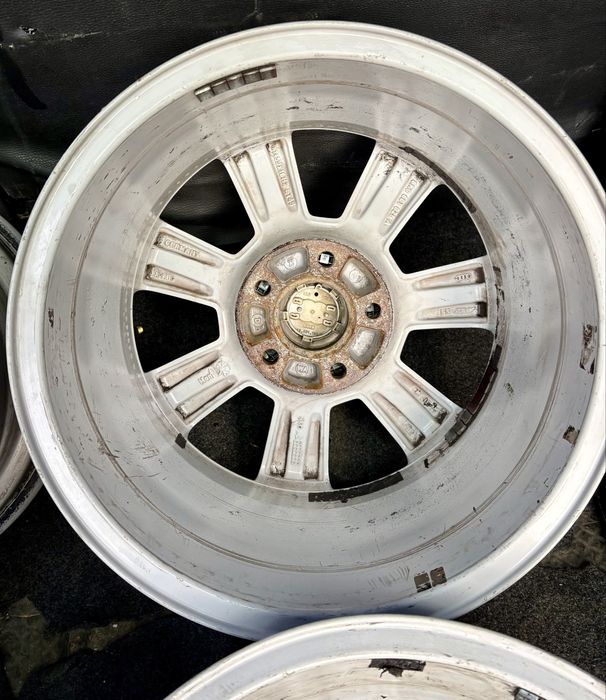 Оригинални алуминиеви джанти за Audi 5x112 16