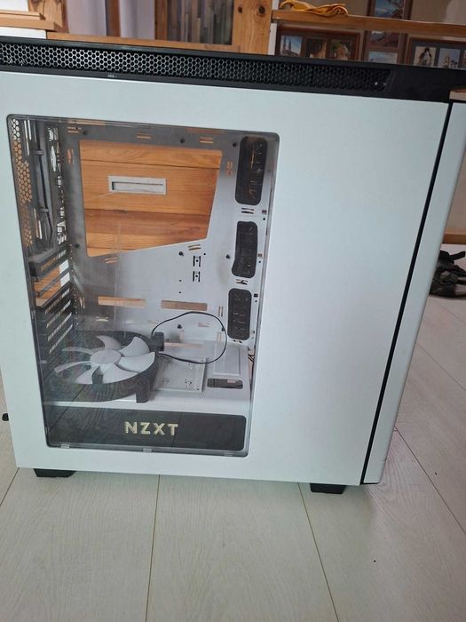 NZXT H440 Компютърна кутия