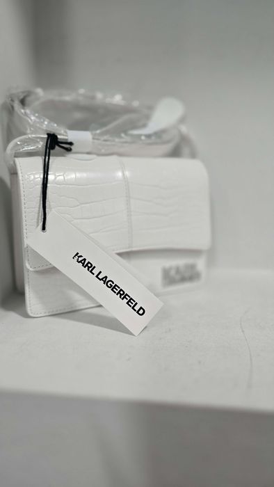 Karl Lagerfeld нива чанта