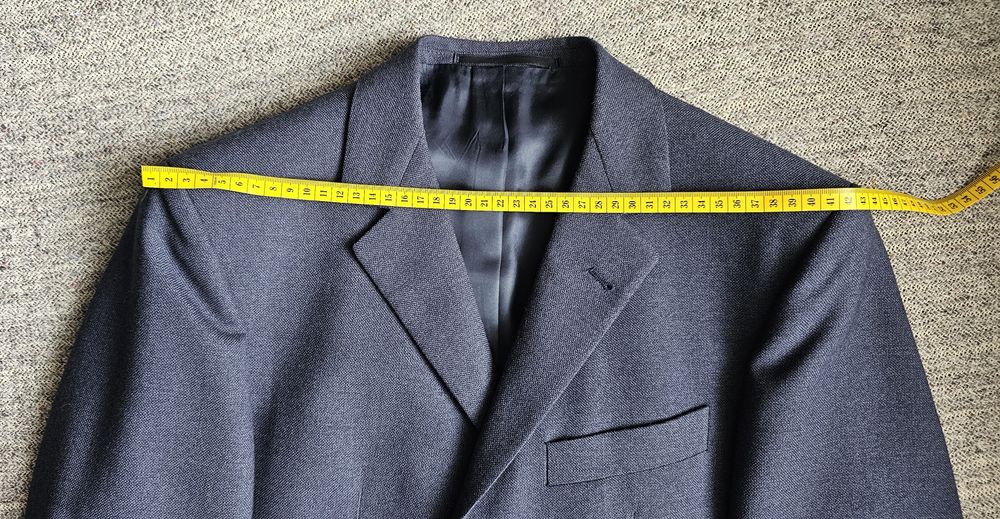 Costum tailored din lana