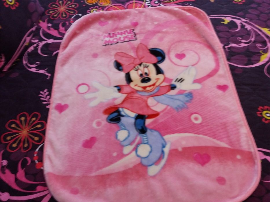 високо качèство испански одеала 2 броя за бебенце- 40 лв.