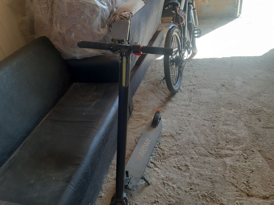 Электросамокат продается.