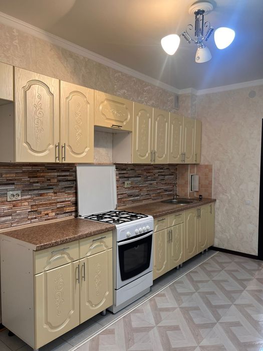 Продам кухонную гарнитуру