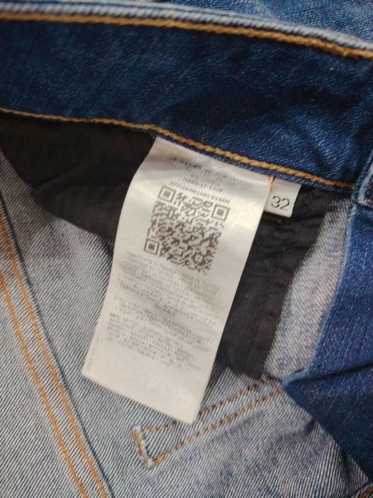 Продавам Мъжки дънки GUESS