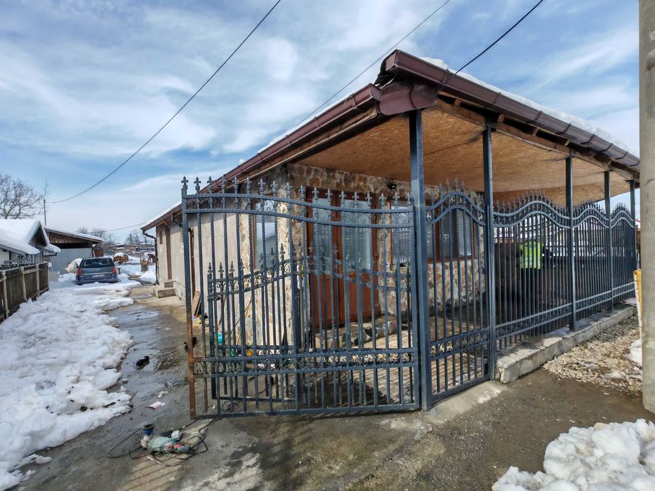 inchiriez spatiu comercial