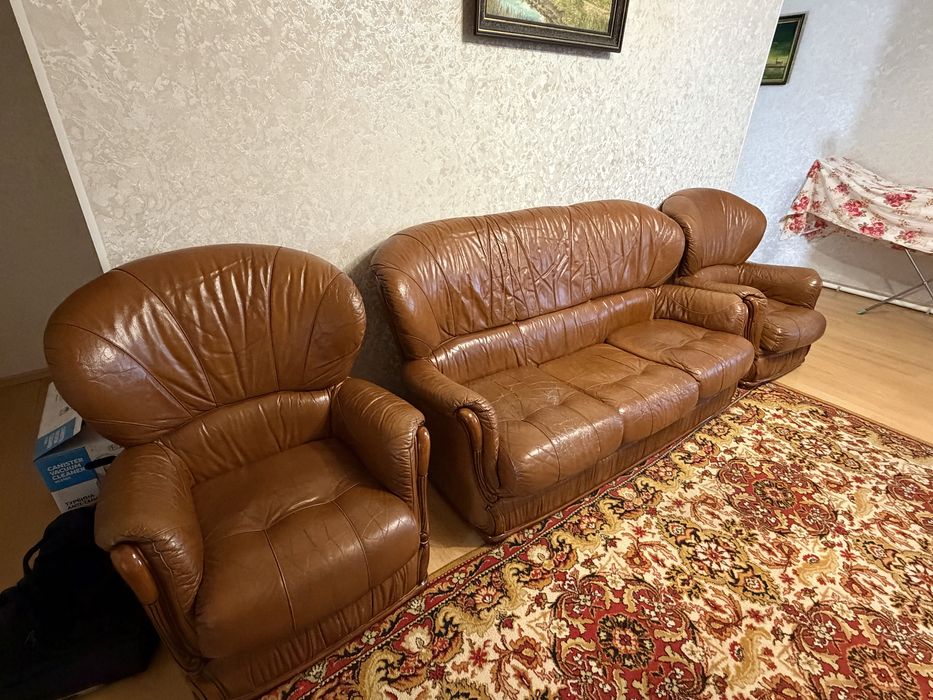 Продается ДИВАН из кожи буйвола
