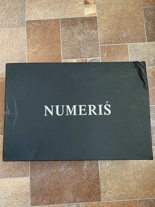 Продам кросовки numeris 41 размер
