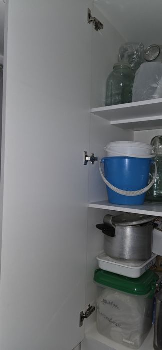 Продам шкафы недорого