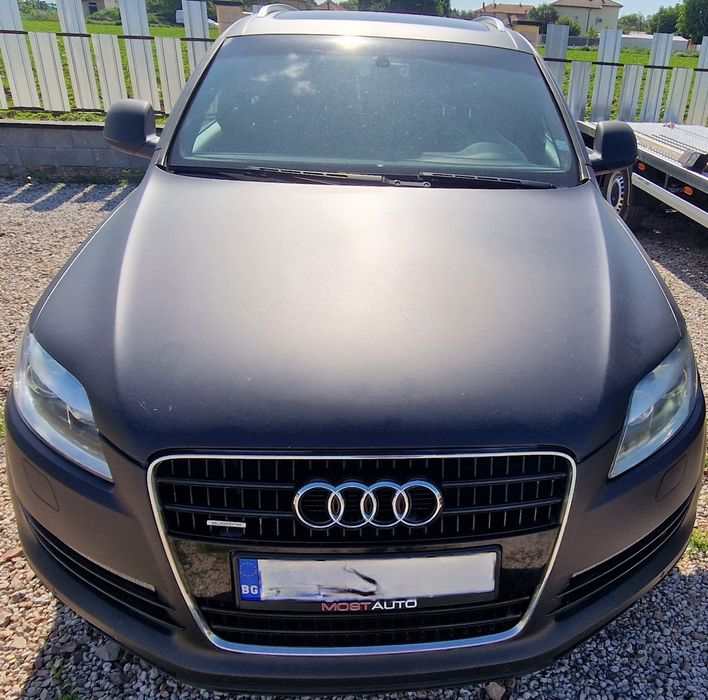 Audi Q7 4.2 бензин