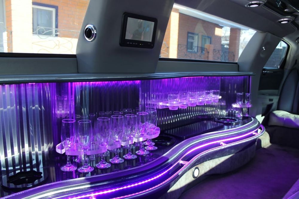 Прокат лимузина.