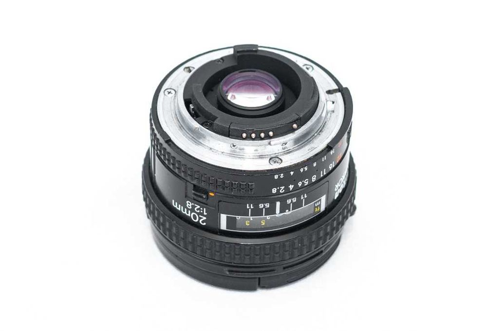 Nikon 20mm f2.8D AF - F mount