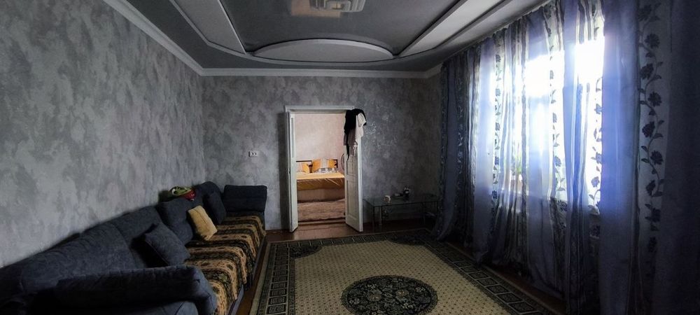 Участок 9,2 сот. 8 комн. Янгиюль.