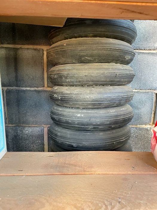 Колёса на садовую тачку