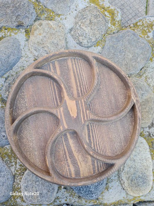 Поднос, дървен поднос,Великден