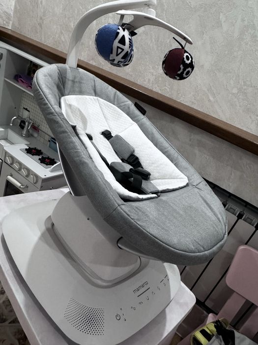 Электрокачель-шезлонг UPPAbaby 4moms mamaRoo