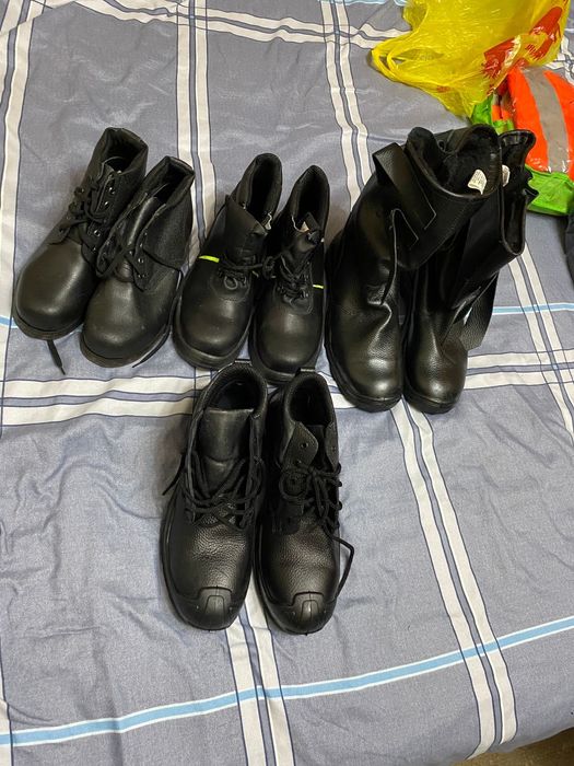 Продам спец обувь сапоги,