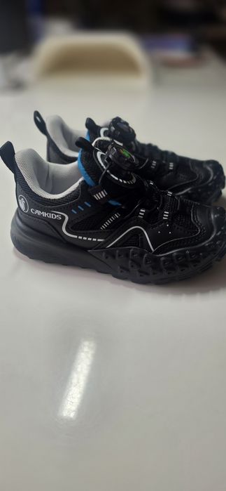 Продам красовки 29размер