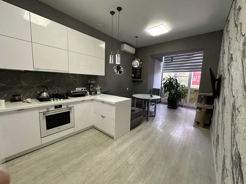 Обмен центр на 2 2х комн центр