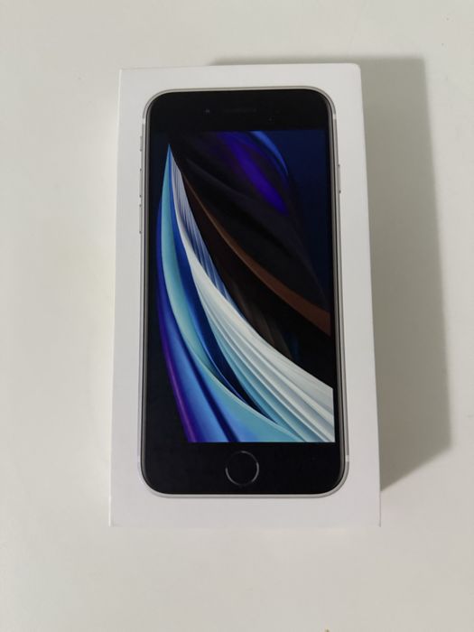 Продам Айфон Se(2020)