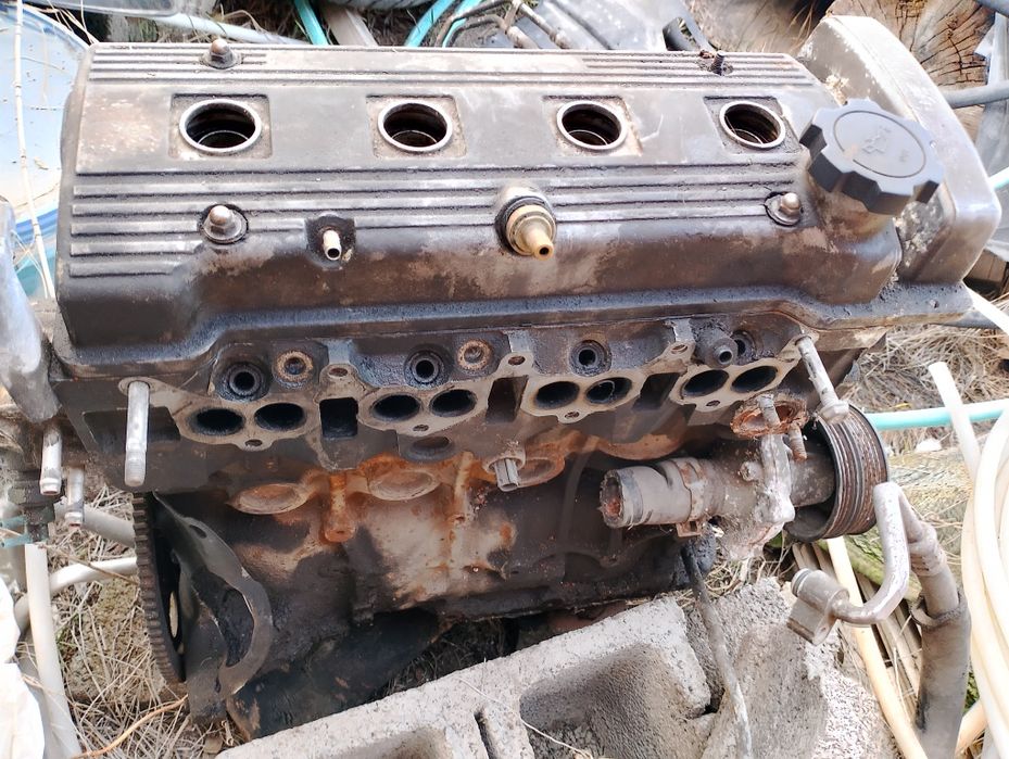 Мотор Карина Е 1,8