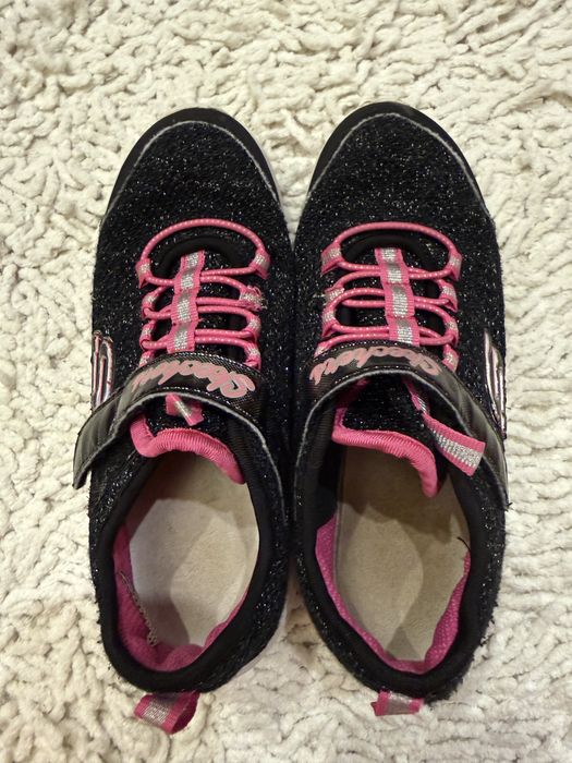 Детская обувь размер 33-34.