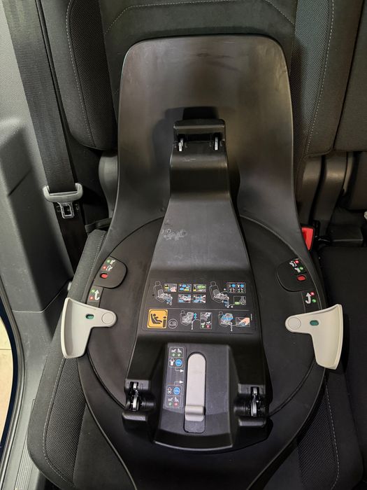 Scaun copil auto Pearl 360 + Baza FamilyFix 360 Maxi Cosi