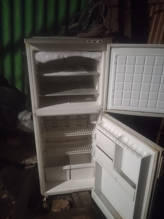Холодильник рабочим б.у