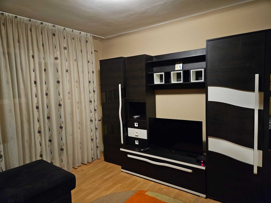 Închiriez garsoniera transformata in 2 camere, Sarari , Henri Coandă!